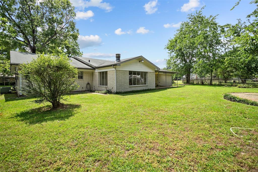 111 Ann Street, Crockett, Texas image 24