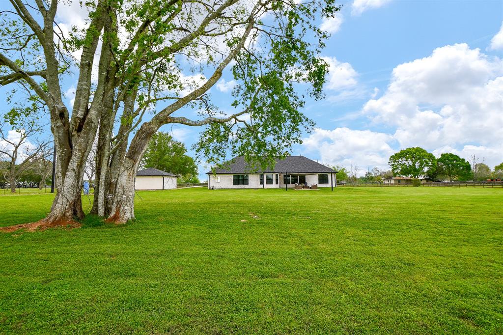 33601 Fulshear Farms Road, Fulshear, Texas image 33