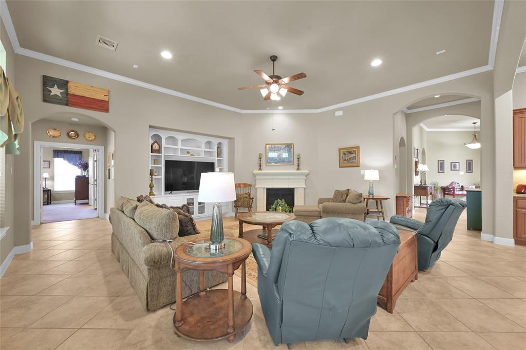 10719 Winding Green Drive, Humble, Texas image 13