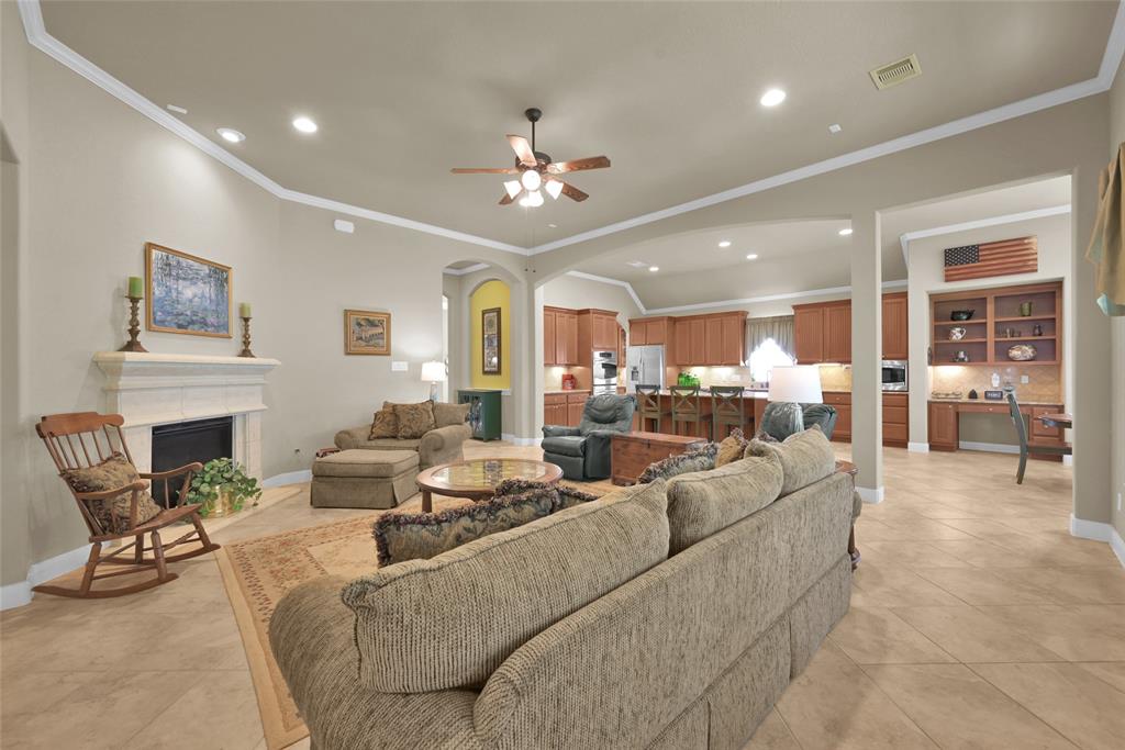 10719 Winding Green Drive, Humble, Texas image 10