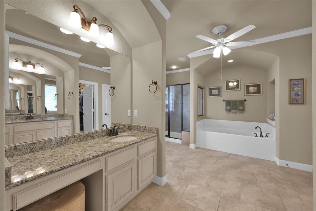10719 Winding Green Drive, Humble, Texas image 29