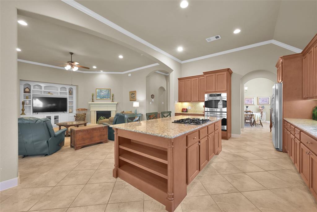 10719 Winding Green Drive, Humble, Texas image 11