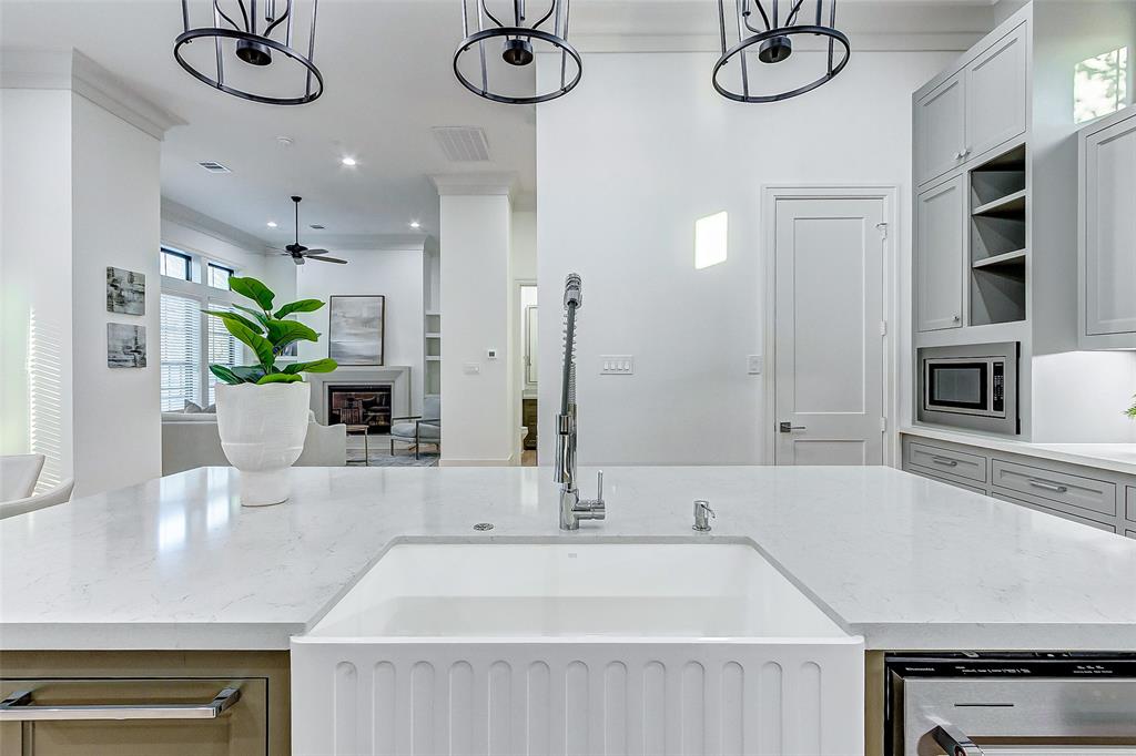 2122 Blalock Road #B, Houston, Texas image 24
