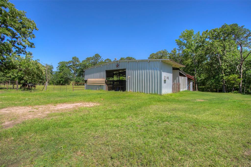 71 Bird Farm Road, Huntsville, Texas image 34