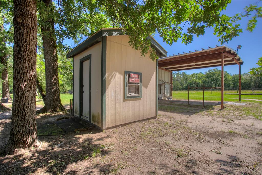 71 Bird Farm Road, Huntsville, Texas image 33