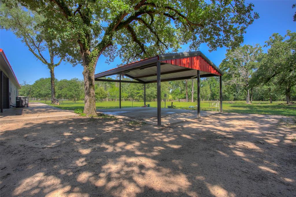71 Bird Farm Road, Huntsville, Texas image 32