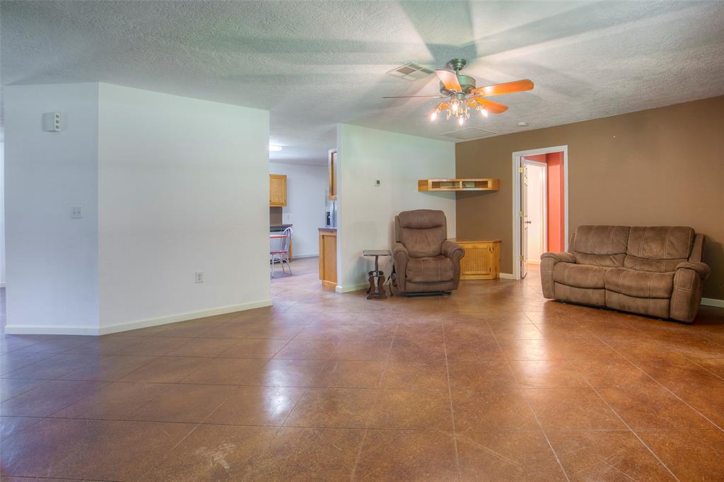 71 Bird Farm Road, Huntsville, Texas image 4
