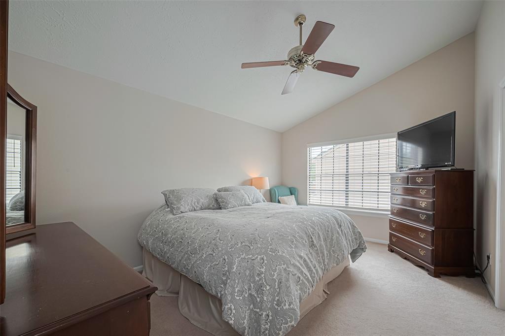 6918 Redwood Falls Drive, Pasadena, Texas image 34