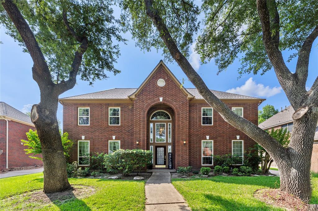 1711 Alcorn Bayou Drive, Sugar Land, Texas image 1