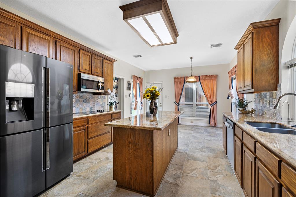 1711 Alcorn Bayou Drive, Sugar Land, Texas image 11