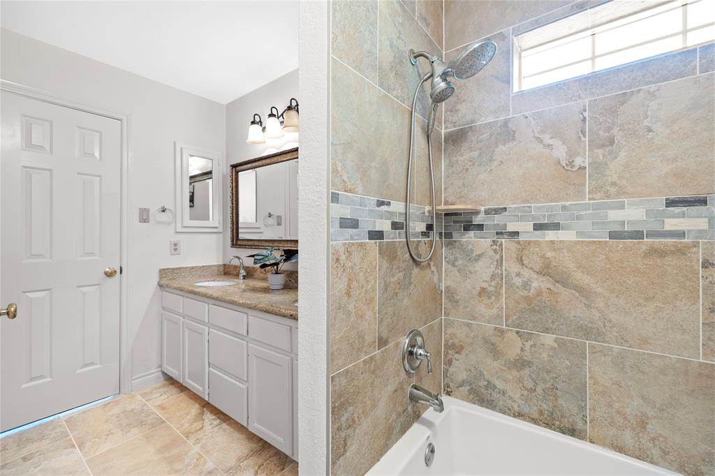 1711 Alcorn Bayou Drive, Sugar Land, Texas image 31