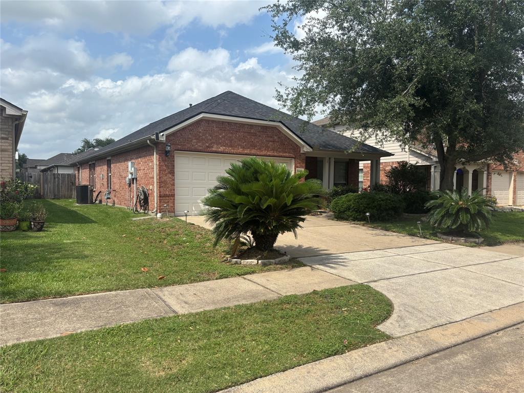 16427 Kettlebrook Lane, Houston, Texas image 2