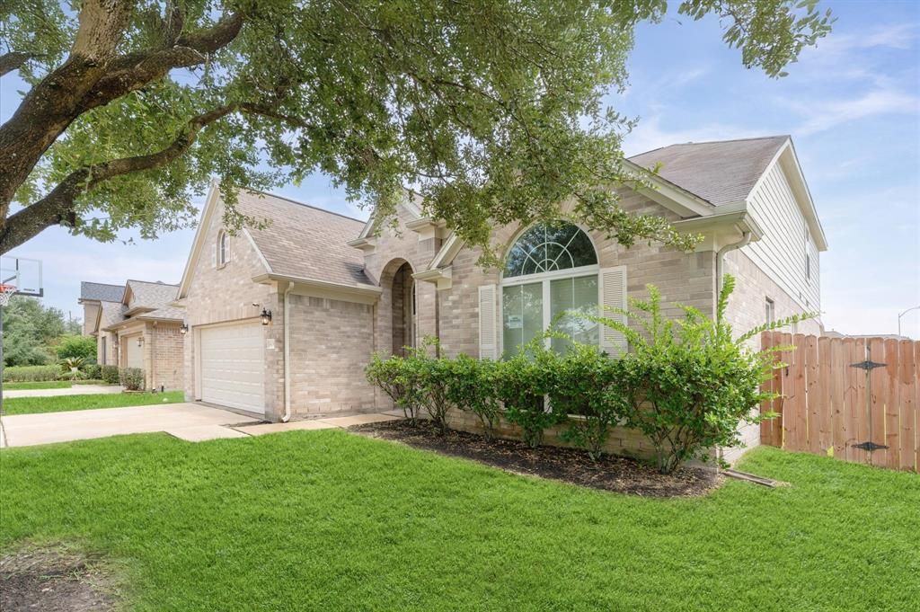 Photo of 4238 Wells Mark Drive, Humble, TX 77346 (MLS # 85921275)