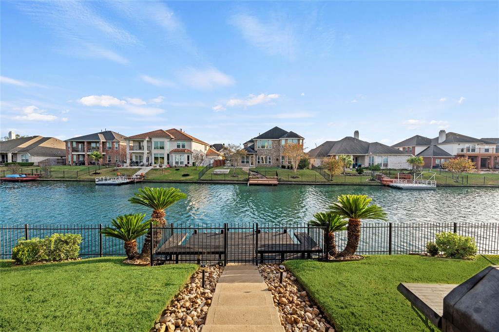 17807 Camp Cove Drive, Cypress, Texas image 32