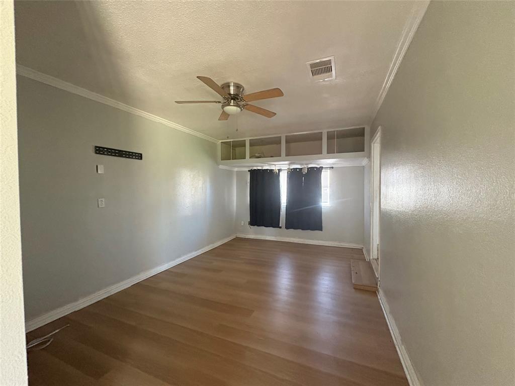 605 Holly Street, Angleton, Texas image 22