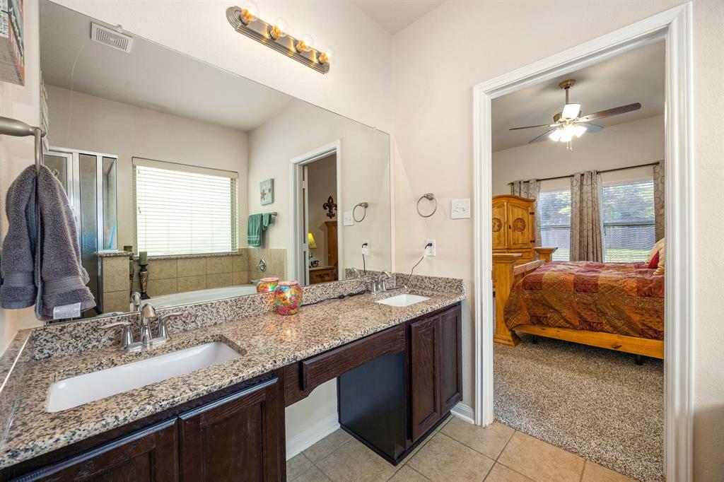 13154 Crestview Circle, Willis, Texas image 14