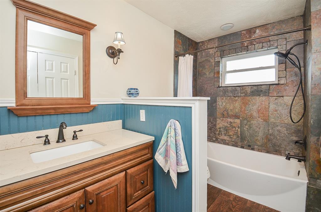 1138 Rennie Drive, Katy, Texas image 13