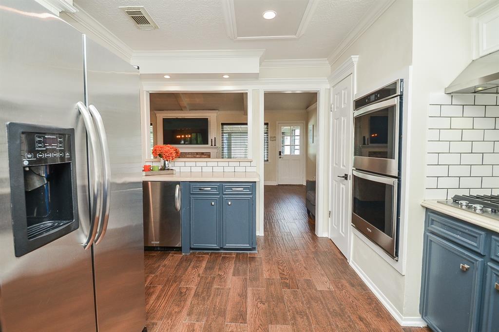 1138 Rennie Drive, Katy, Texas image 8