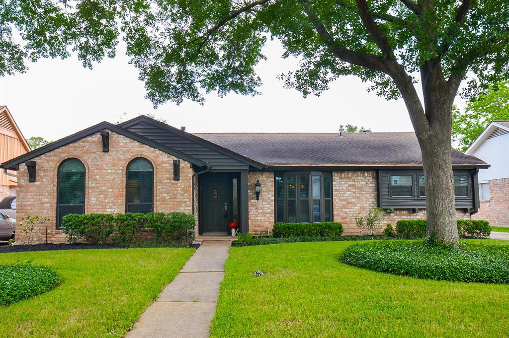 1138 Rennie Drive, Katy, Texas image 2