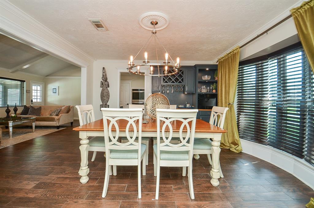 1138 Rennie Drive, Katy, Texas image 9