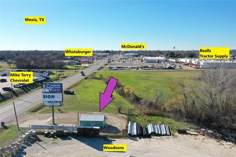 Photo of 1123 E Milam Street, Mexia, TX 76667 (MLS # 44631552) Photo of 1123 E Milam Street, Mexia, TX 76667 (MLS # 44631552)