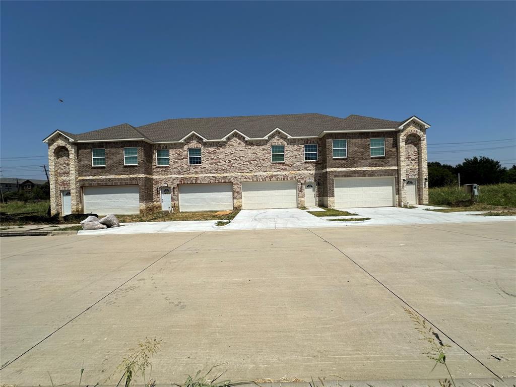 1218 Alisa Lane, Arlington, Texas image 1