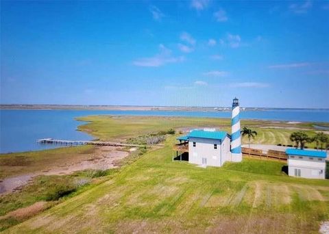 Photo of 3313 Bay Point Dr Dr, Palacios, TX 77465 (MLS # 36040877)