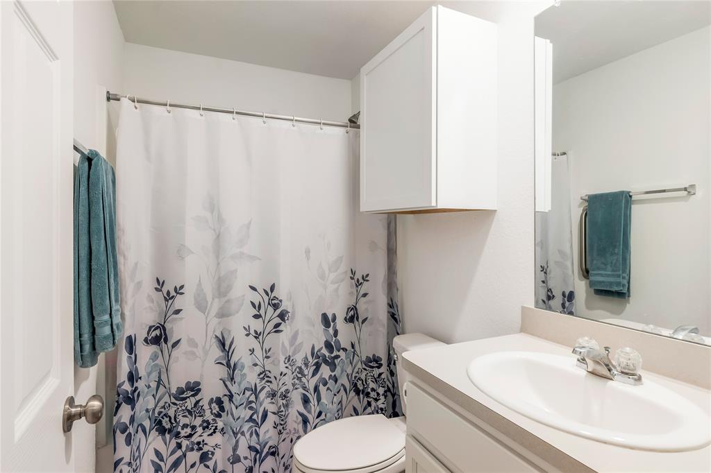 1211 Blue Hazel Court, Pinehurst, Texas image 15
