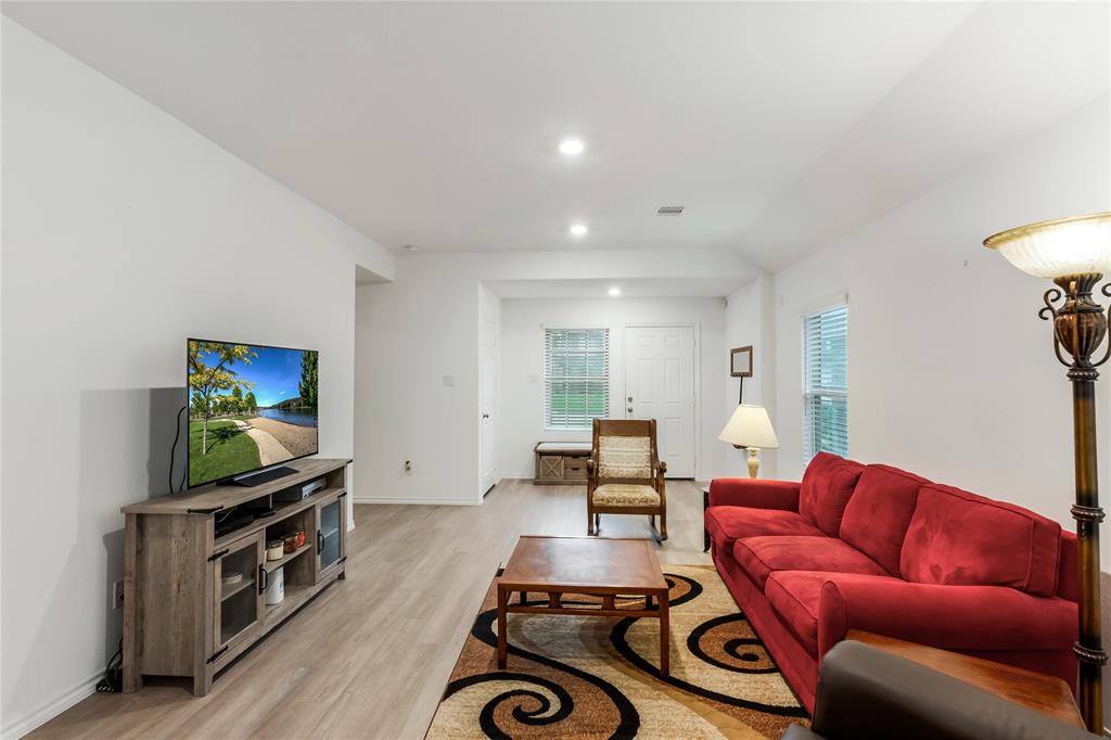 1211 Blue Hazel Court, Pinehurst, Texas image 6