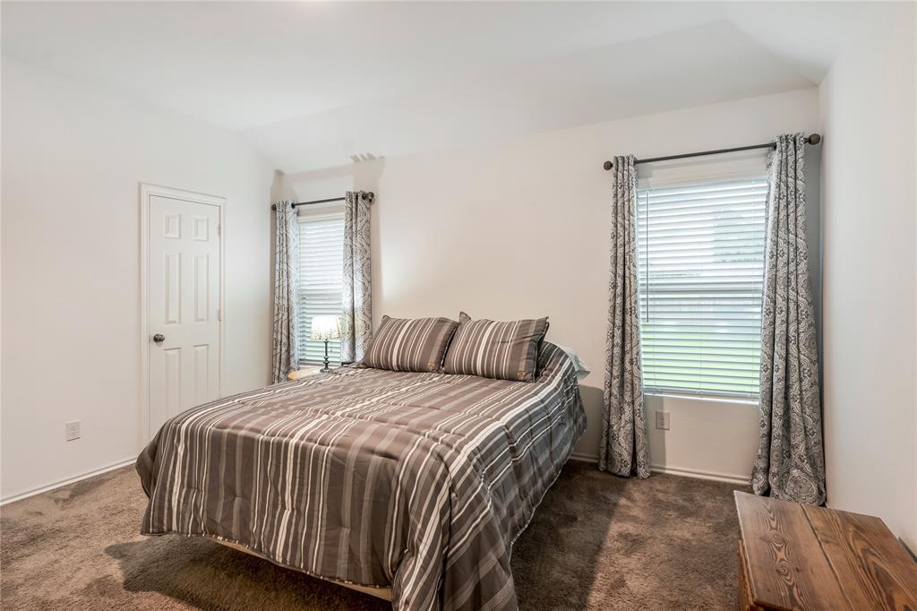 1211 Blue Hazel Court, Pinehurst, Texas image 12