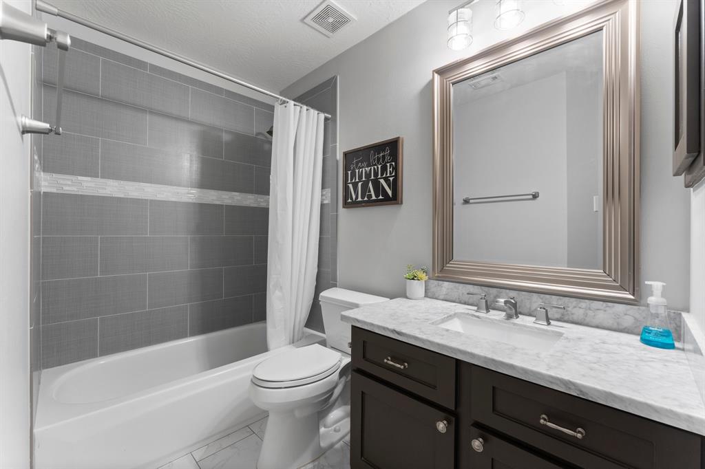 211 N Floral Leaf Circle, The Woodlands, Texas image 24