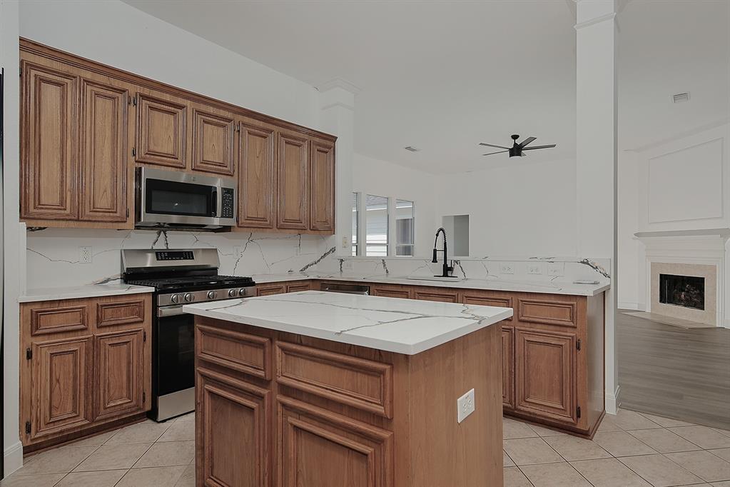 28511 Kevington Court, Spring, Texas image 9