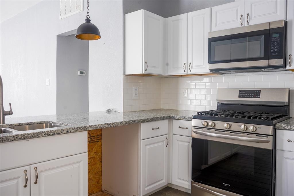 2005 37th Street, Galveston, Texas image 11