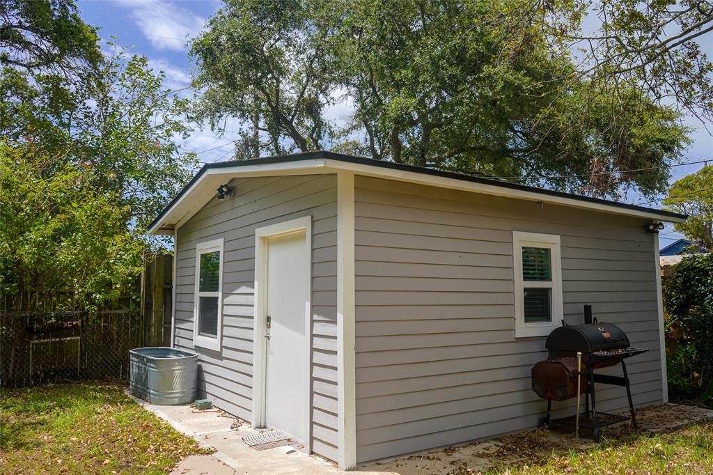 2005 37th Street, Galveston, Texas image 22