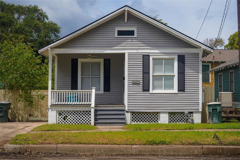 2005 37th Street, Galveston, Texas image 1