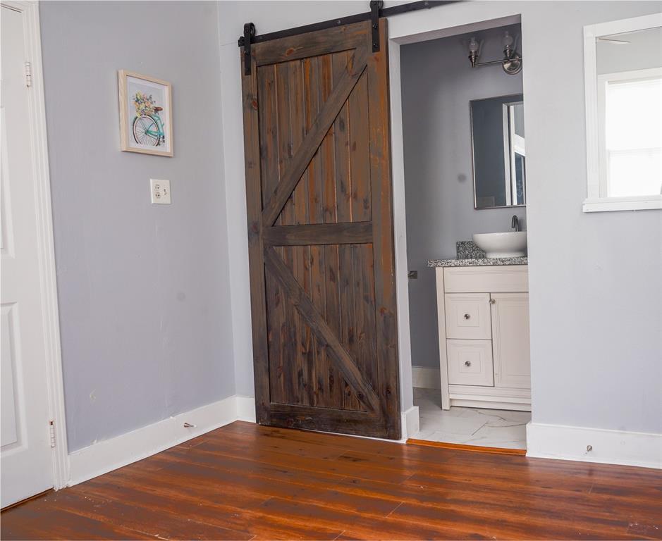 2005 37th Street, Galveston, Texas image 19