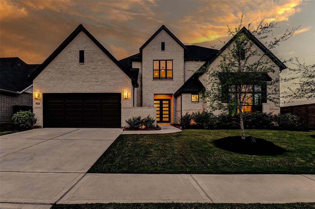7606 Redwoods Forest Drive, Katy, Texas image 2