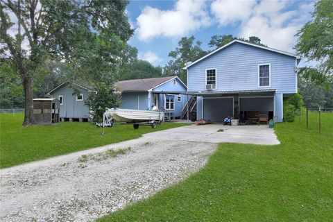 Single Family Residence in Splendora TX 1103 County Road 3731.jpg