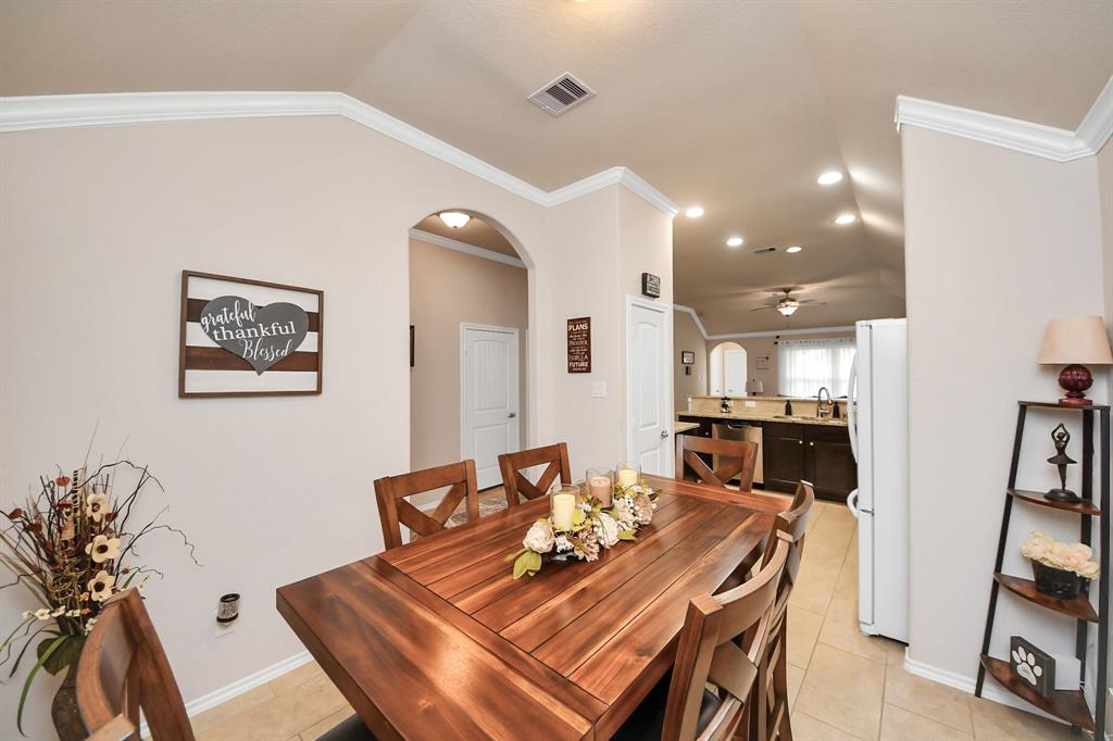 12915 Taper Reach Drive, Tomball, Texas image 8