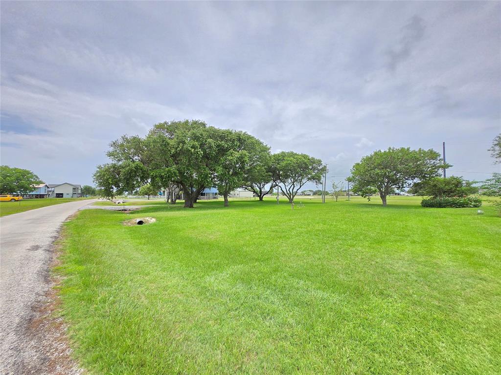 248 Stovall Drive, Palacios, Texas image 5