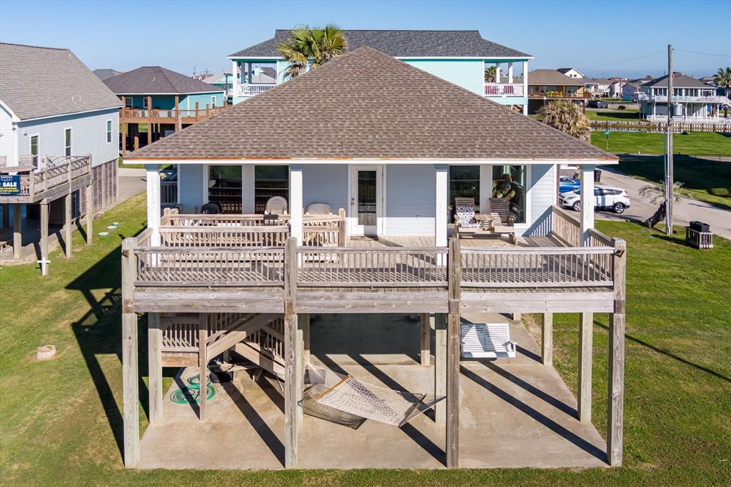 929 Bahama Drive, Crystal Beach, Texas image 2