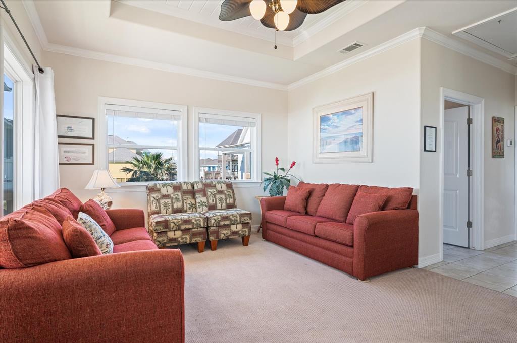929 Bahama Drive, Crystal Beach, Texas image 7