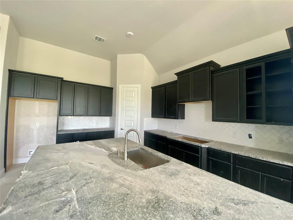 Photo 5 of 33 of 13526 Sacred Oaks Drive house