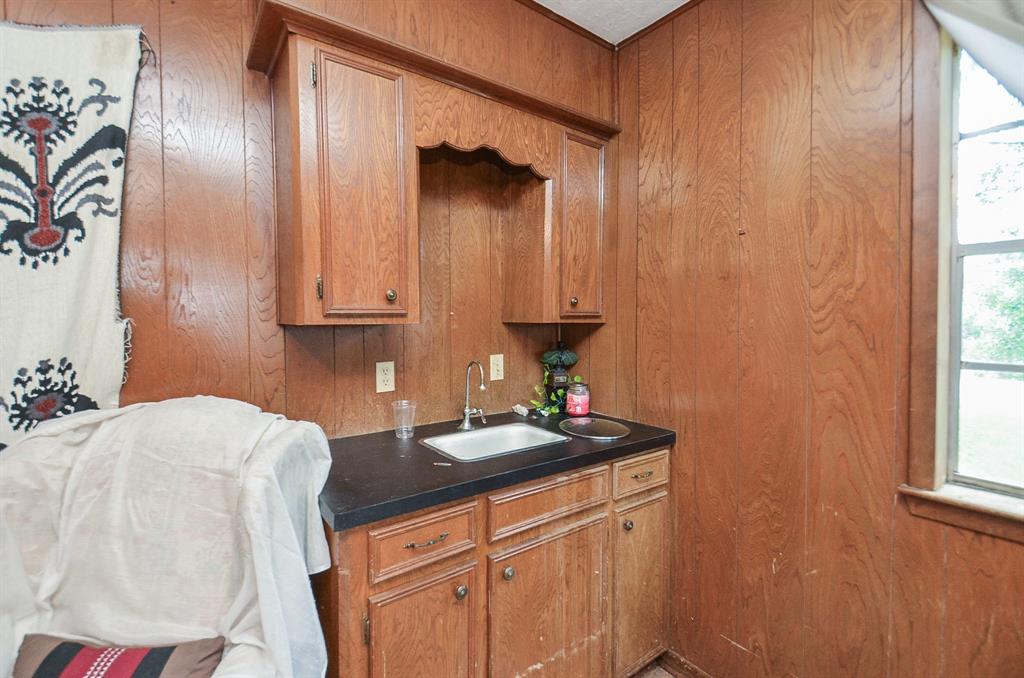 509 S Avenue A St, Bellville, Texas image 17