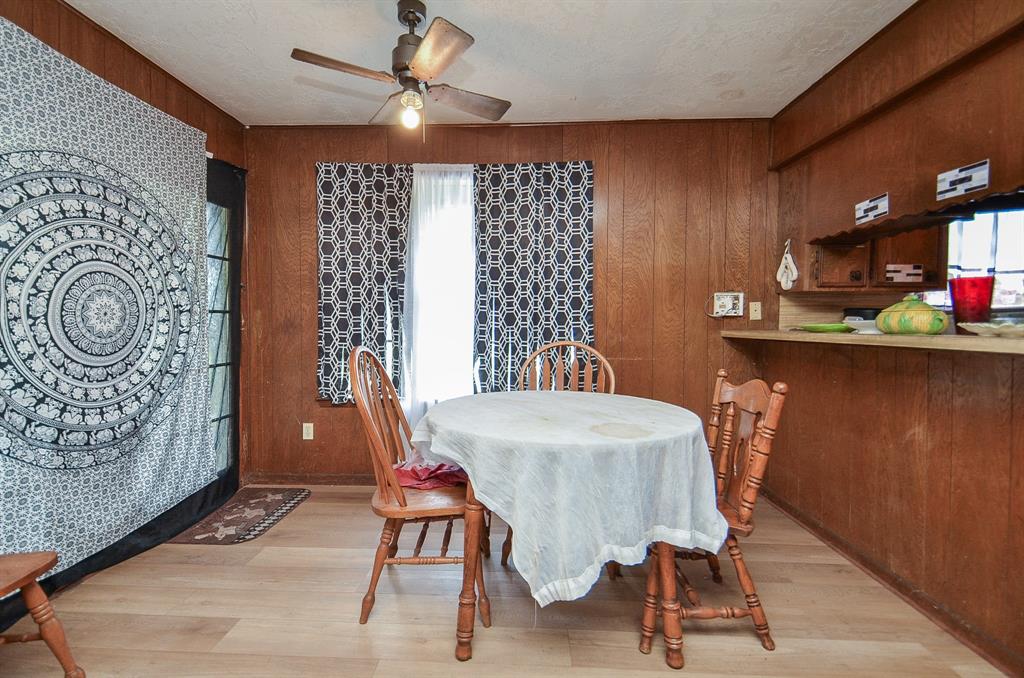 509 S Avenue A St, Bellville, Texas image 15