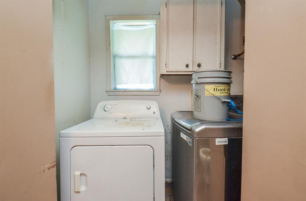 509 S Avenue A St, Bellville, Texas image 25