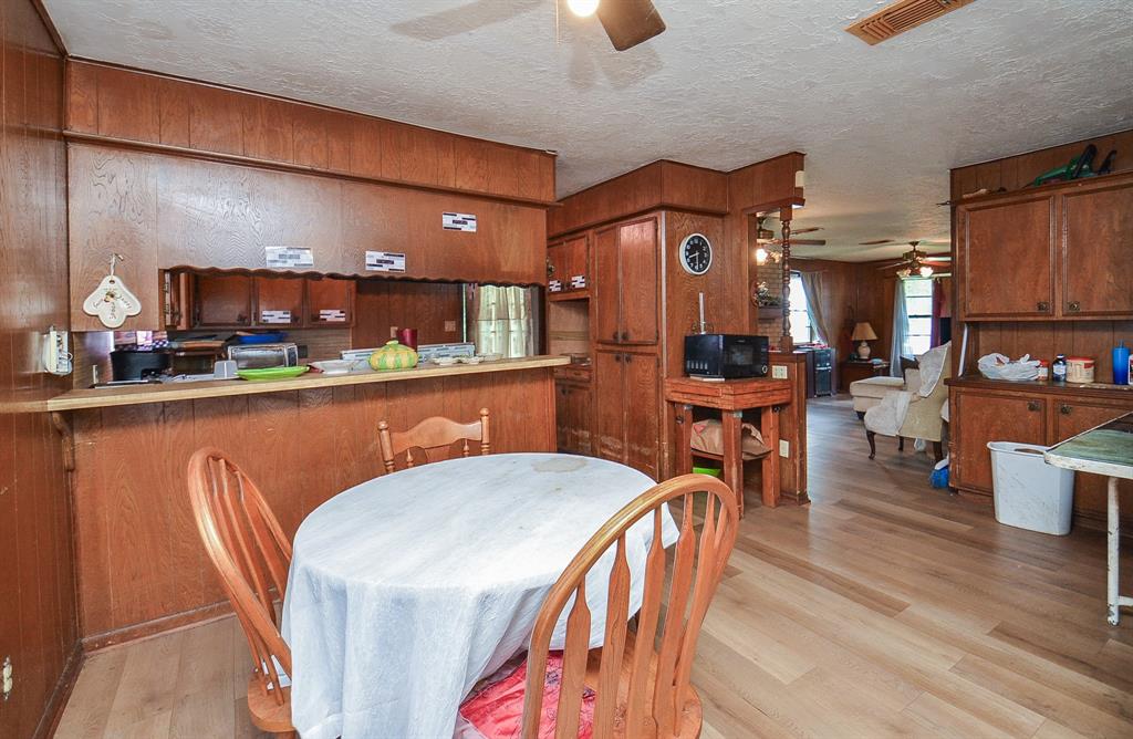 509 S Avenue A St, Bellville, Texas image 14