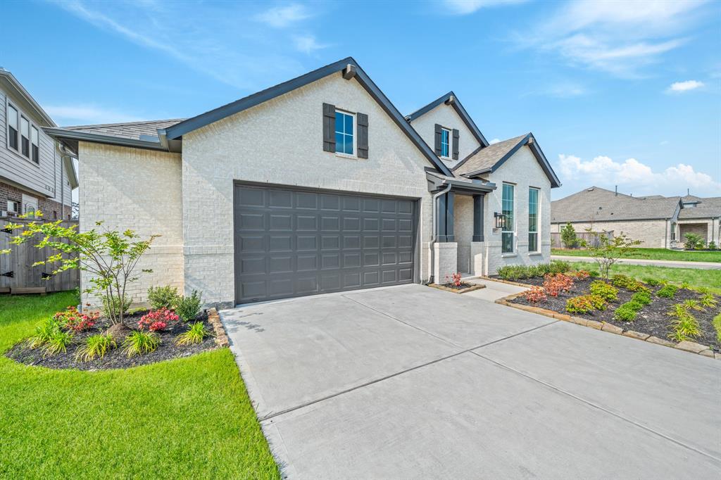 957 Terlingua Creek Drive, Conroe, Texas image 2