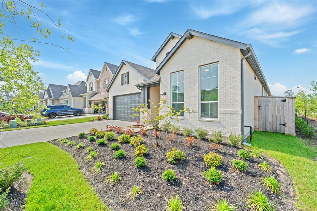 957 Terlingua Creek Drive, Conroe, Texas image 3