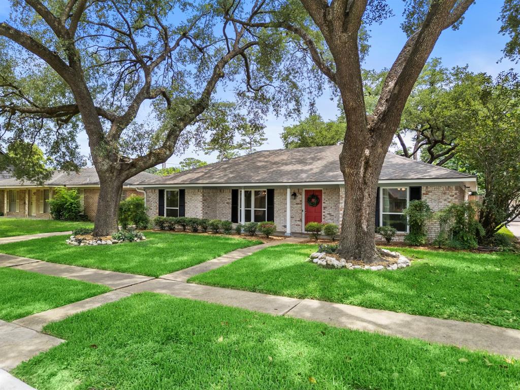 1050 Cottage Oak Lane